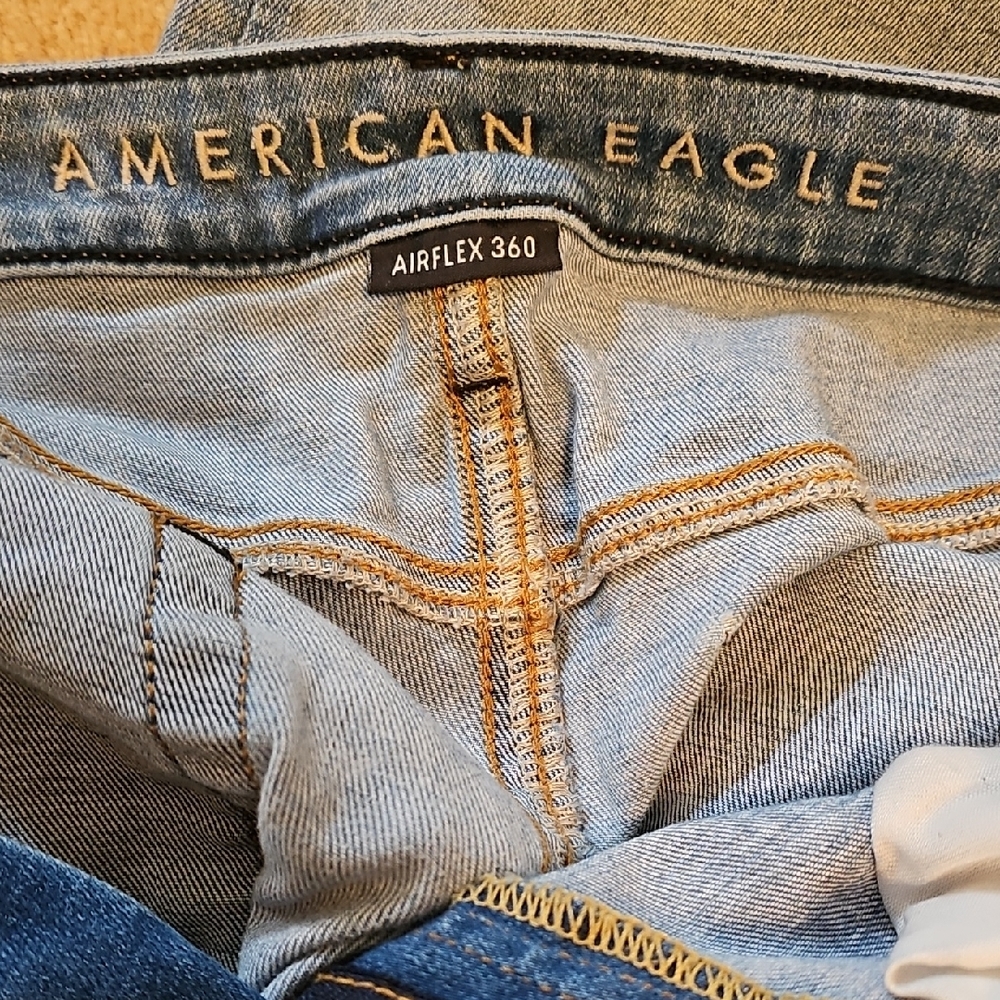 American Eagle Light Blue Jeans